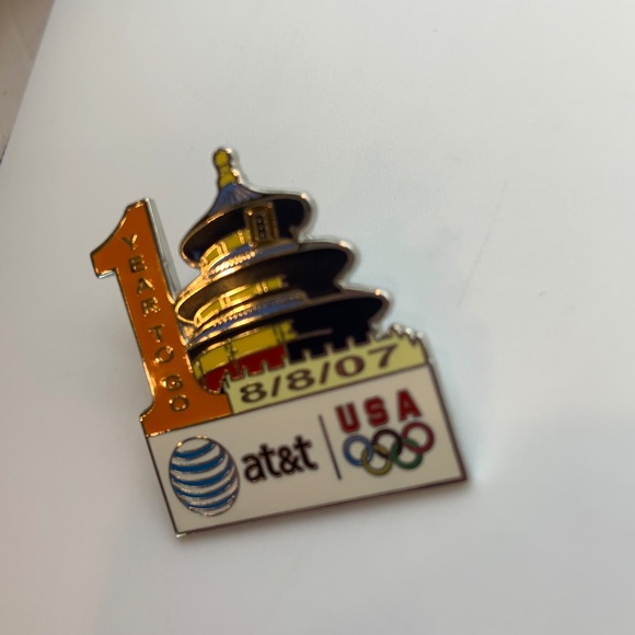 Olympic Games 2008 Countdown 8/8/07 One Year to Go USA AT&T Lapel Pin - Picture 3 of 9